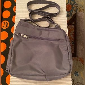 Travelon lightweight anti-theft shoulder/crossbody bag in pewter gray. EUC.